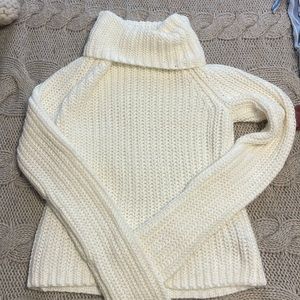 Sweater long sleeve. Arizona jean large